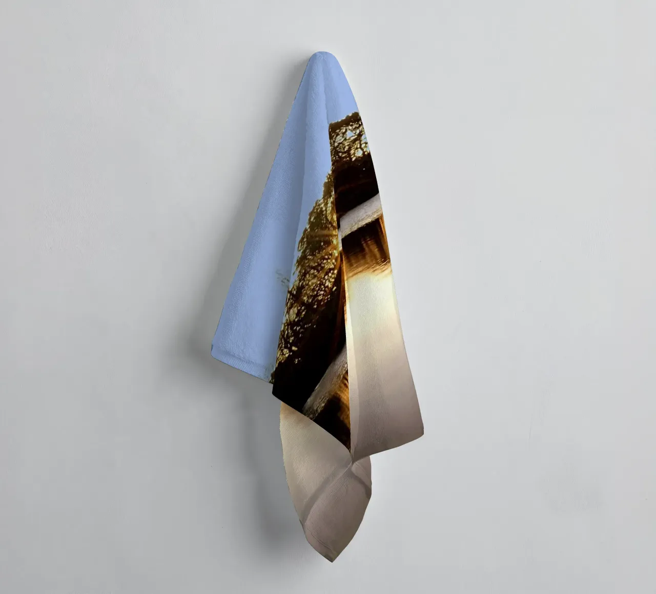FAA301. A MOMENT OF MEDITATION. asciugamano da bagno da Thierry vobmann photography