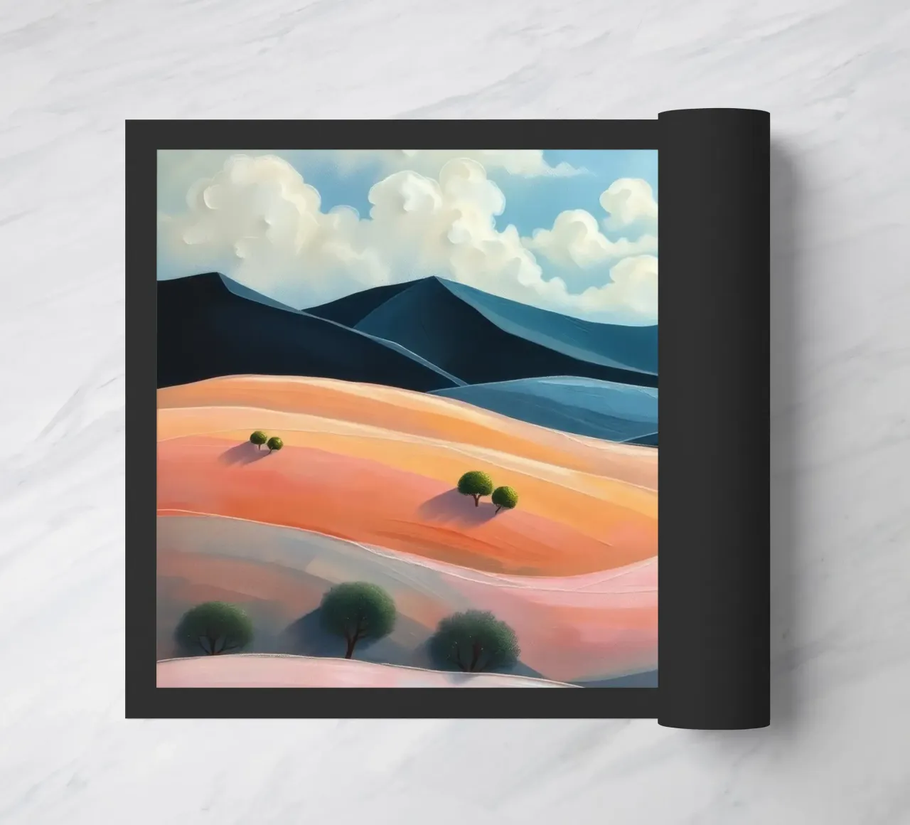 Colline colorate e ondulate sotto un cielo luminoso con nuvole soffici zerbino da DesignDoodle