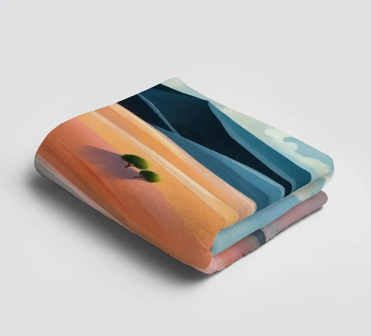 Colline colorate e ondulate sotto un cielo luminoso con nuvole soffici asciugamano da bagno da DesignDoodle