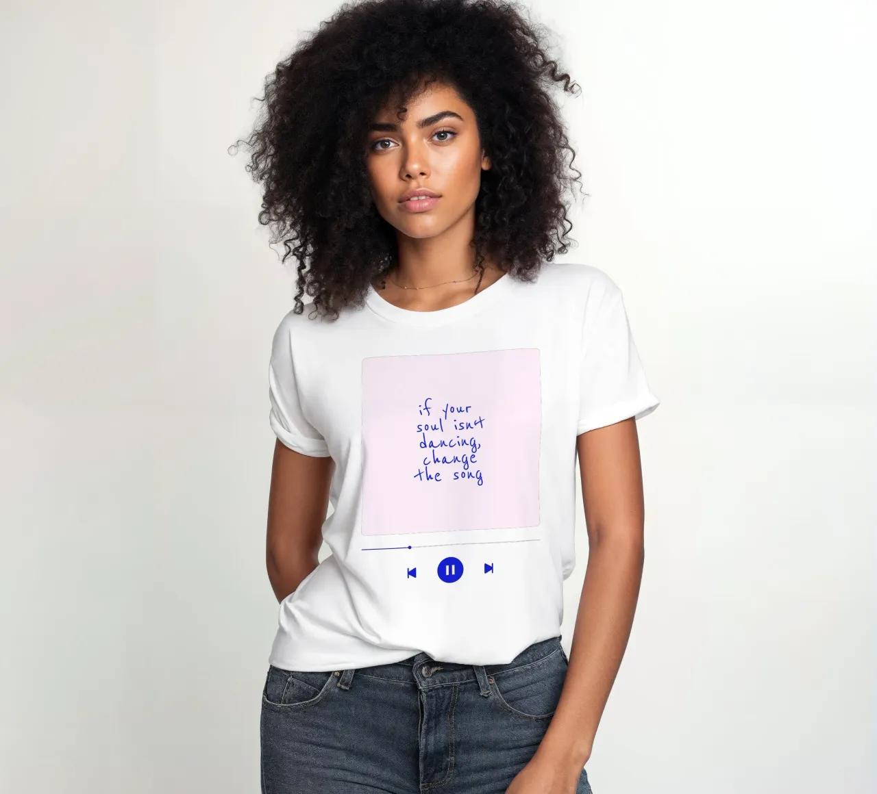 If your soul isn't dancing, change the song I t-shirt da donna da Bureau Purpur