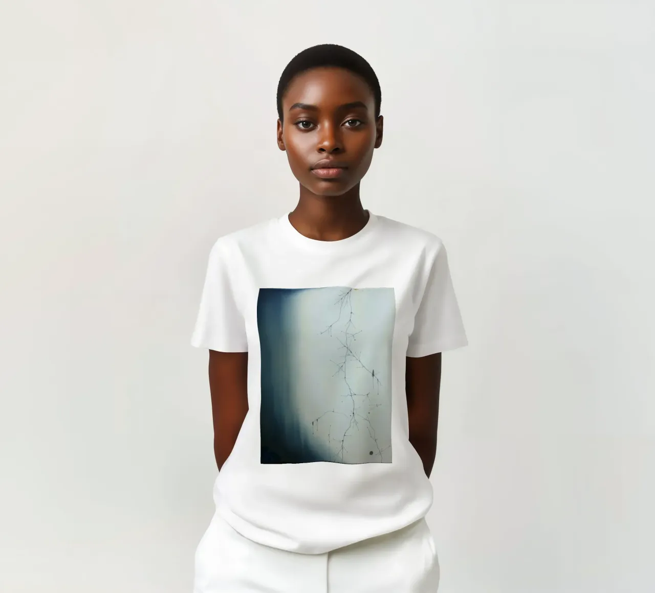 Abstraktes Kunstwerk, das verschlungene Verzweigungsmuster darstellt T-Shirt von DesignDoodle