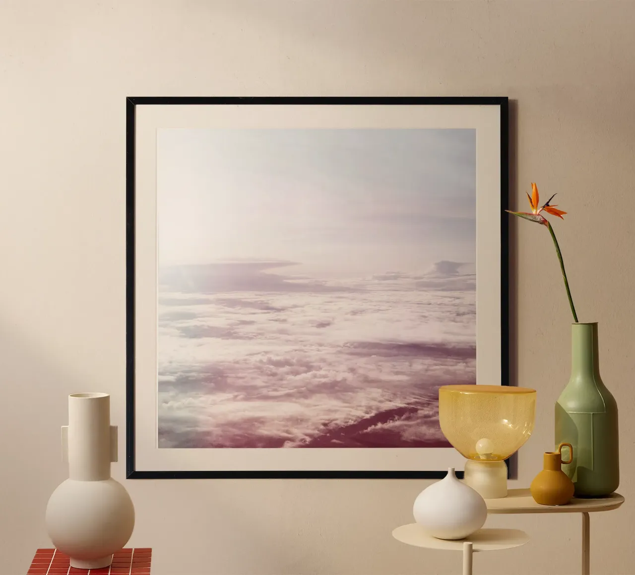 Cieli di rose poster con telaio in alluminio da Cassia Beck Photography