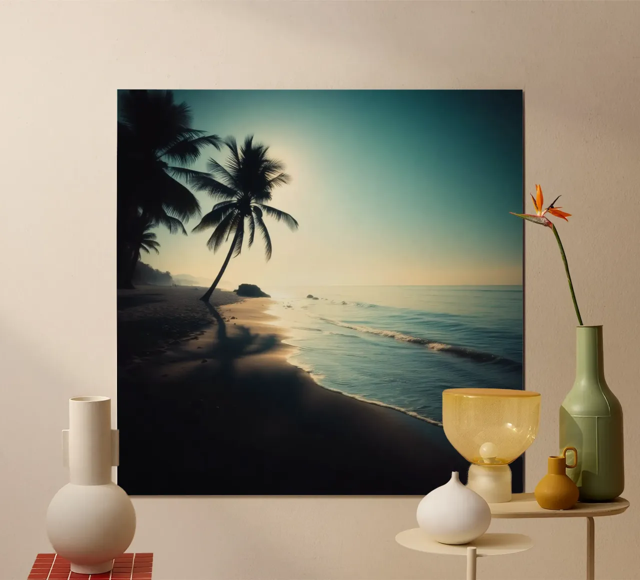 Paesaggio sereno della spiaggia al sorgere del sole con palme e dolci poster con telaio in plastica da DesignDoodle
