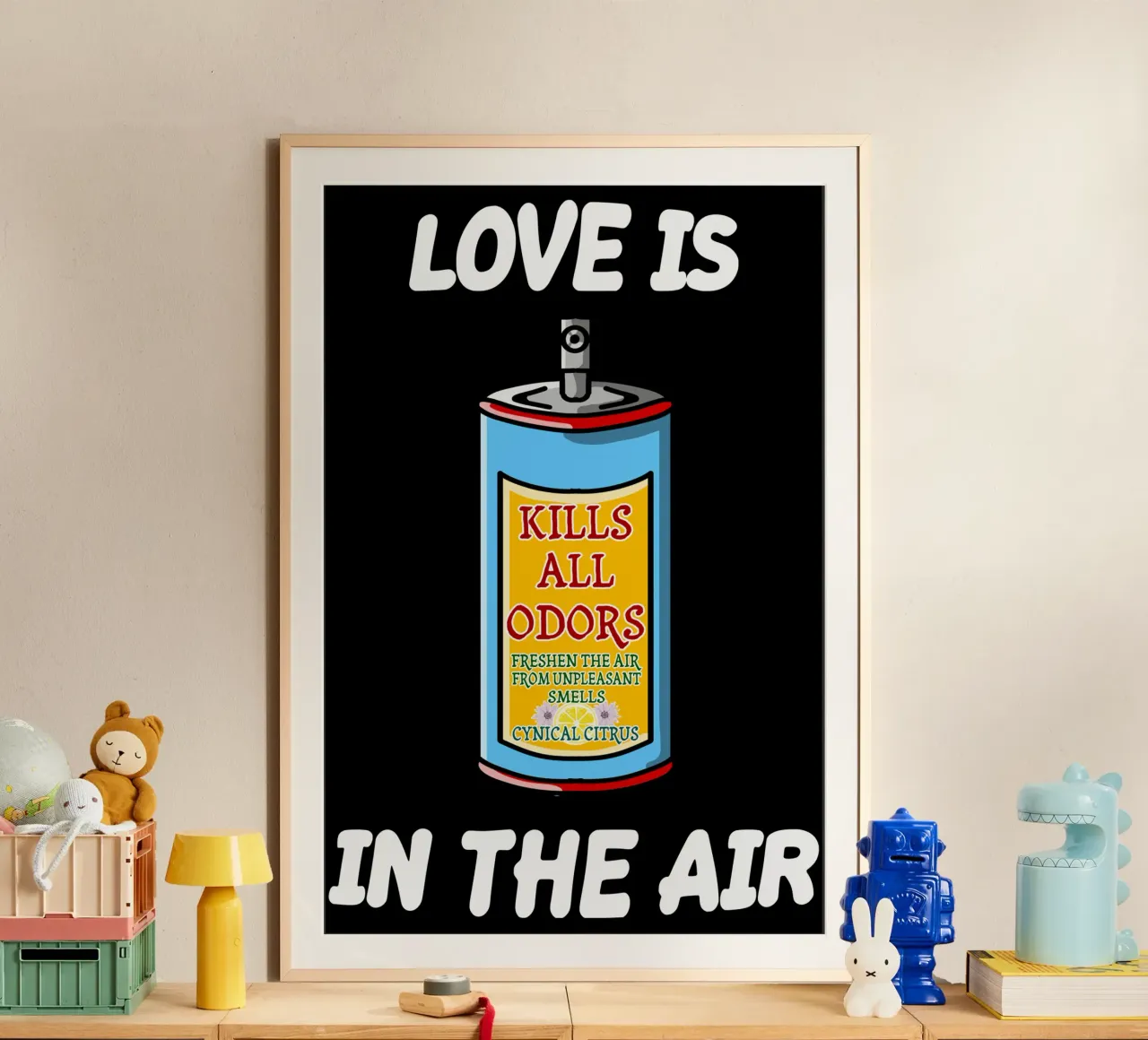 L'amore è nell'aria Sarcastico Single Anti Amore Coppia Umorismo poster con telaio in legno da sillyindustries