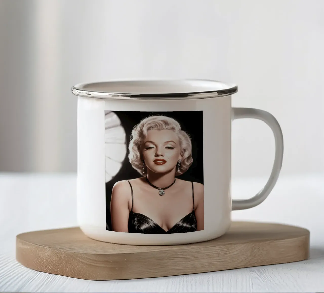 marilyn monroe tazza in smalto da ARTVI-SHOP