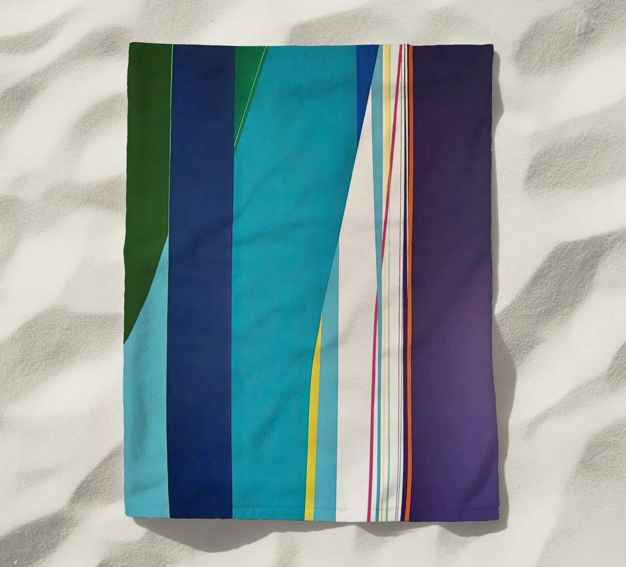 Geometria verticale colorata con strisce blu, verdi e viola telo mare da Artbyvo