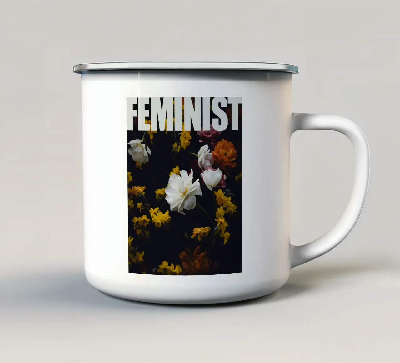Femminista tazza in smalto da smallstage.photography