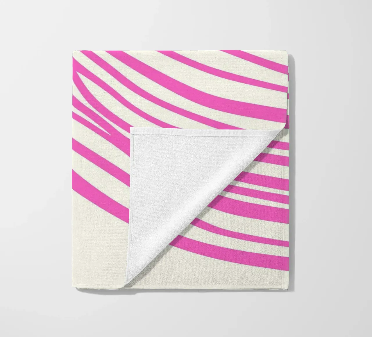 Wavy Lines Pattern Abstract Pink Graphic Art Print toalla de playa de NorwesClub