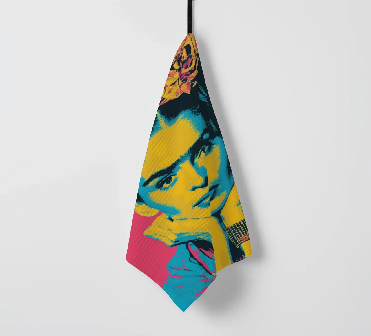 Frida Kahlo Pop Art Portrait | Vibrant Iconic Print torchon de NorwesClub