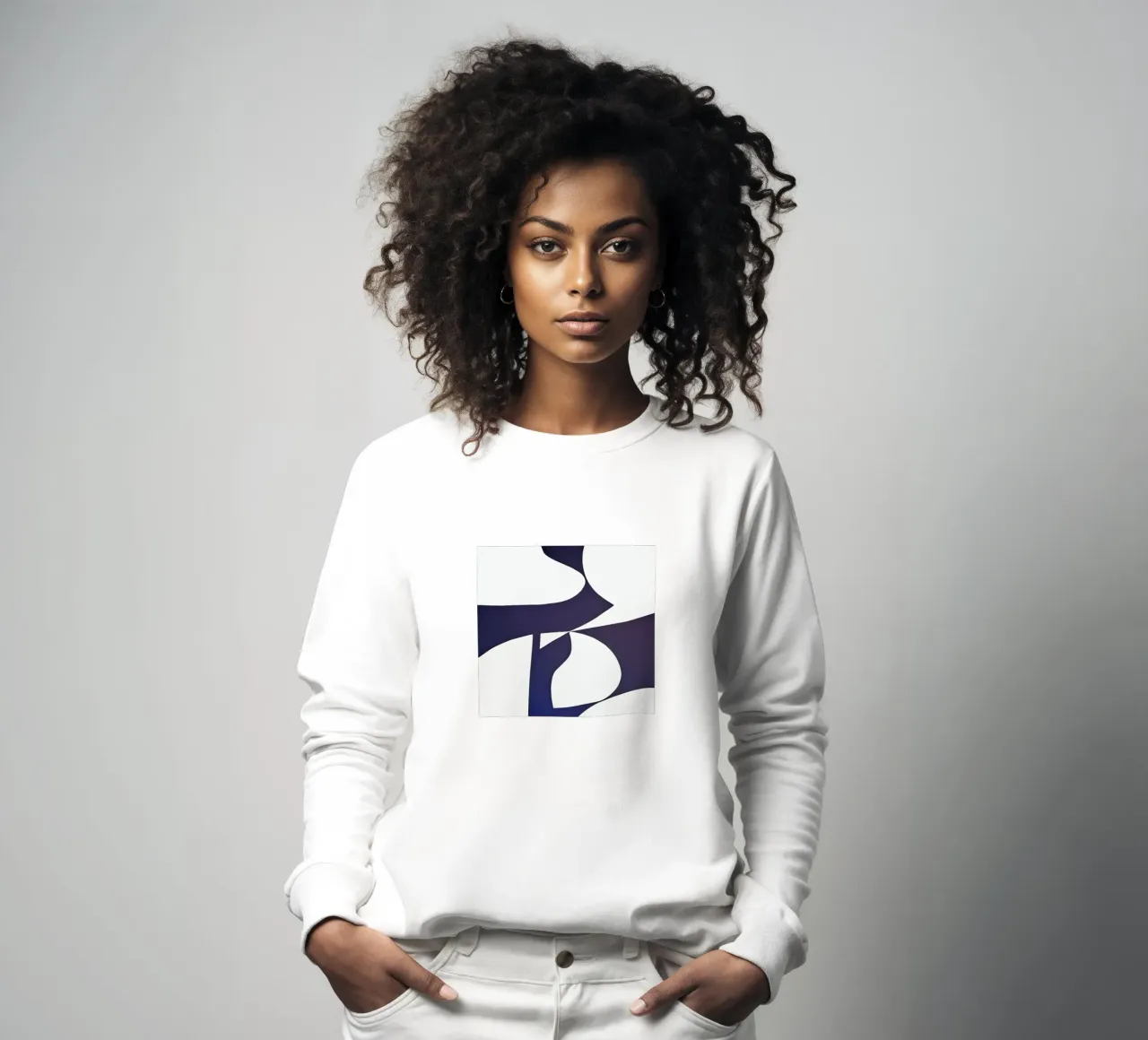 Fließende Abstraktion in tiefem Indigo Sweatshirt von Artbyvo