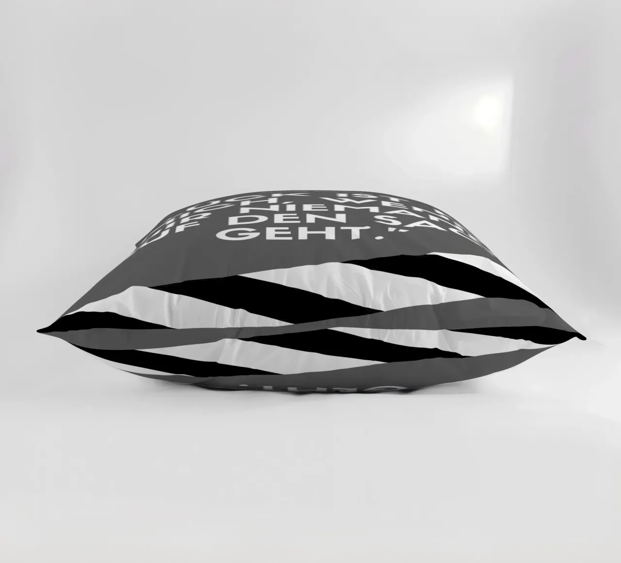 GLÜCK IST FÜR MICH cuscino da Einfach Uebel