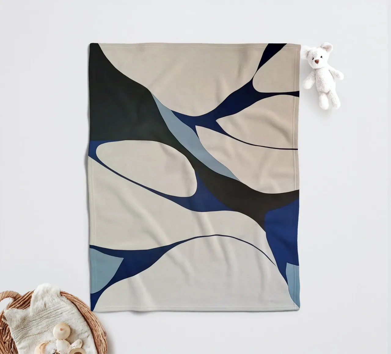 Forme fluide in blu e crema - Minimalis astratto organico coperta in pile da Artbyvo