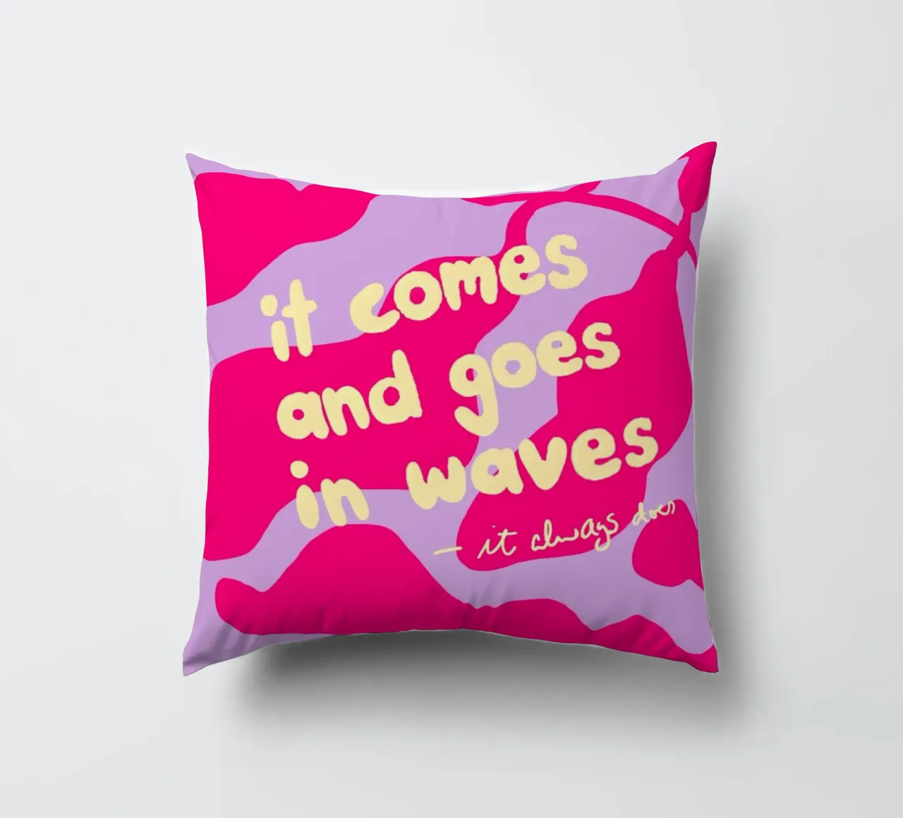 It Comes and Goes in Waves cuscino da wee-design
