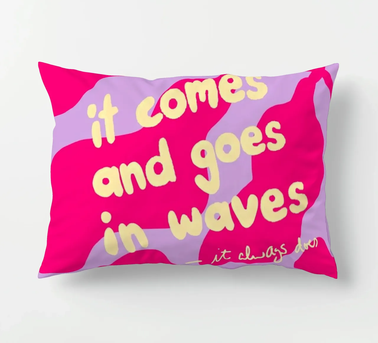 It Comes and Goes in Waves cuscino da wee-design