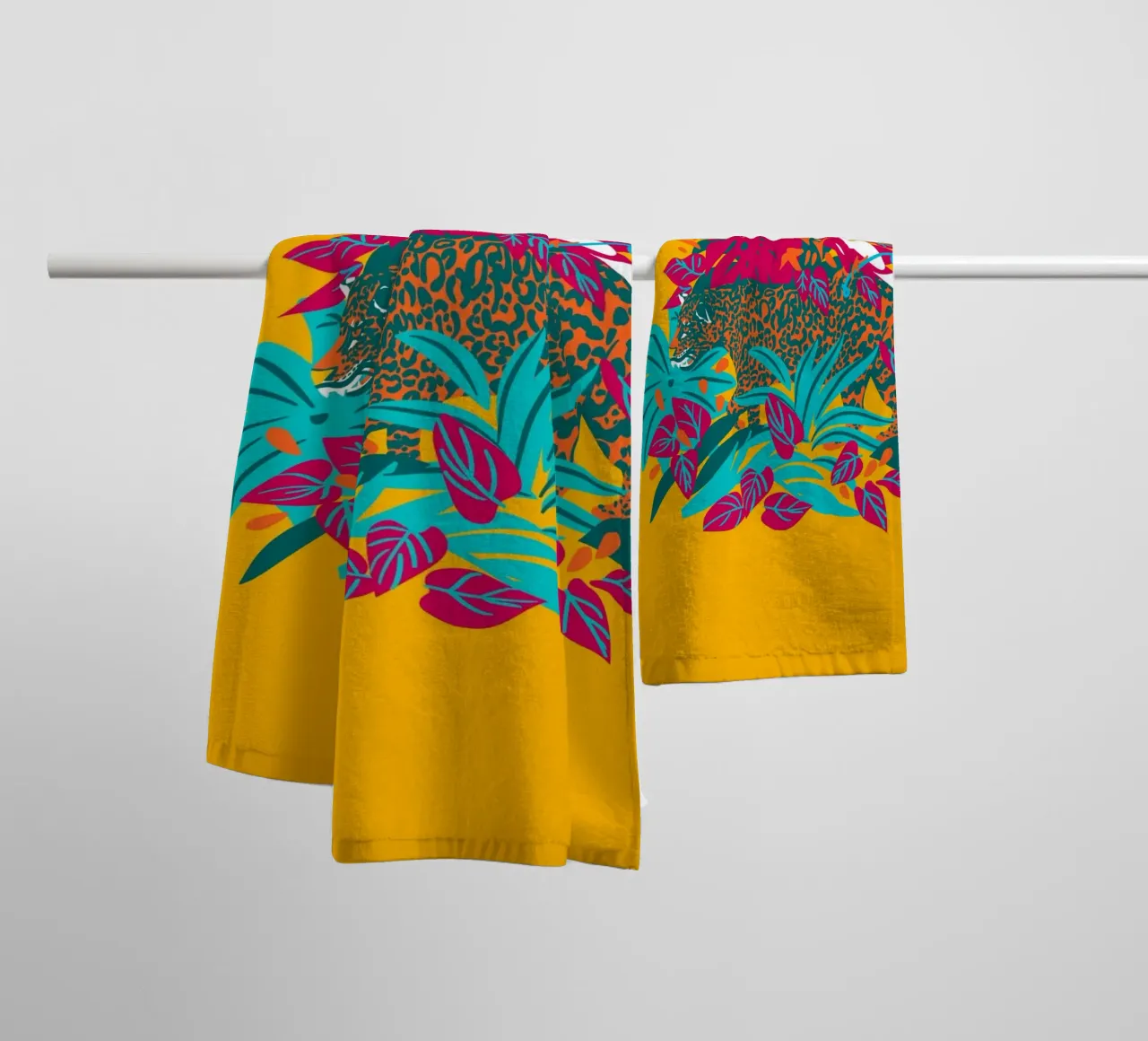 Tropical cat & Colorful bird asciugamano da bagno da Mariery Young