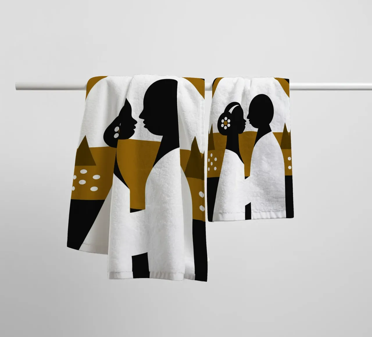 Due coppie romantiche asciugamano da bagno da LOOK DIFFERENT