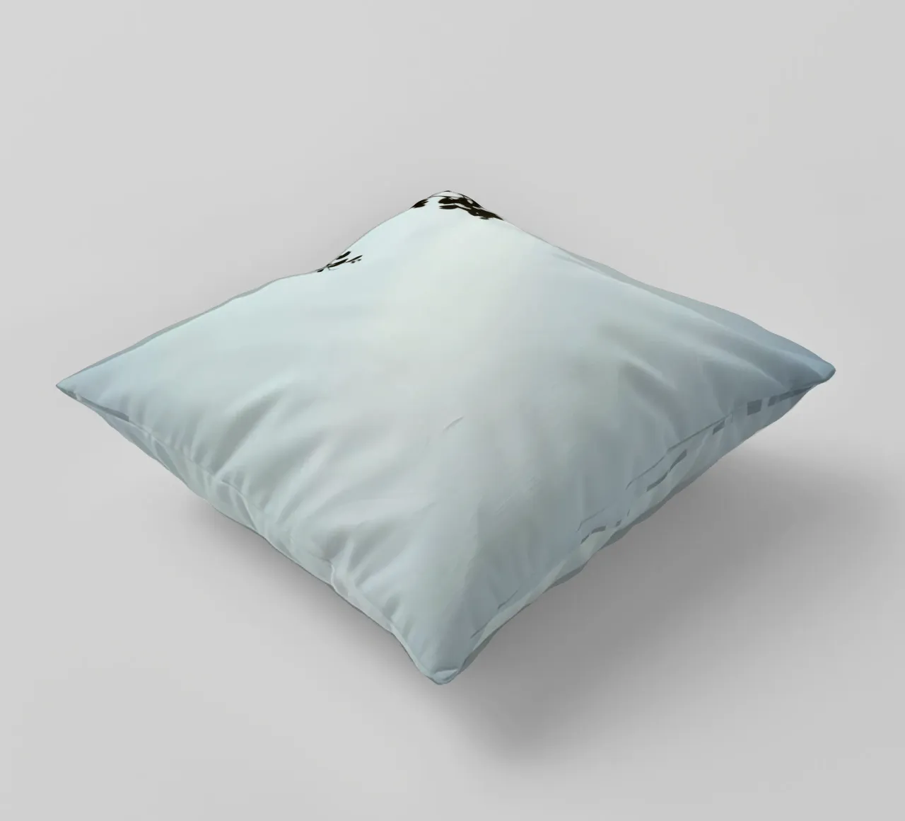 Cielo azzurro con rami frondosi in contrasto cuscino da DesignDoodle