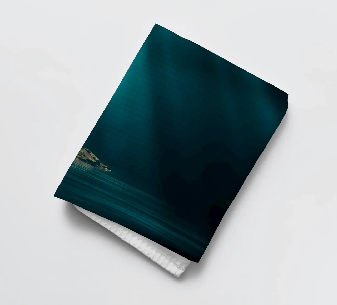 Stupefacenti fasci di luce calmante che si riflettono sull'acqua canovaccio da cucina da DesignDoodle