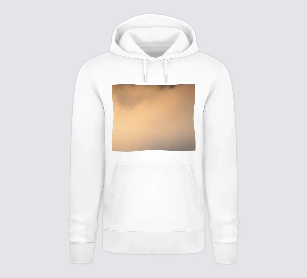 Ruhige abstrakte weiche Wolken in einem Farbverlauf aus warmen Tönen Hoodie von DesignDoodle