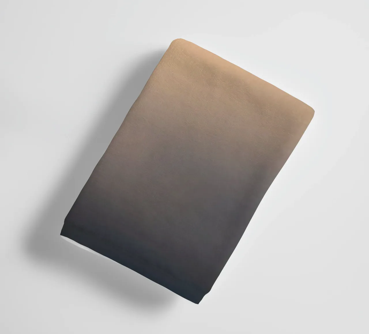 Ruhige abstrakte weiche Wolken in einem Farbverlauf aus warmen Tönen Handtuch von DesignDoodle