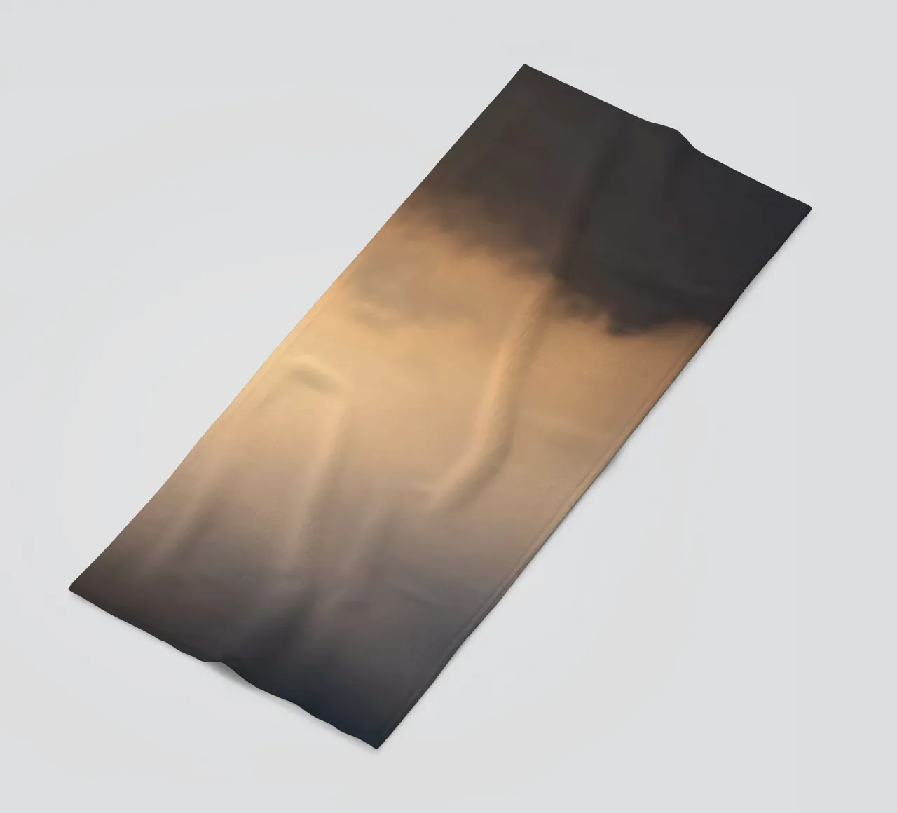 Rustige abstracte zachte wolken in een kleurverloop van warme tinten strandhanddoek van DesignDoodle