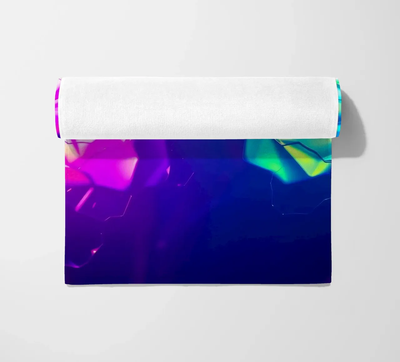 Design moderno con forme astratte di rose luminose e colorate telo mare da DesignDoodle