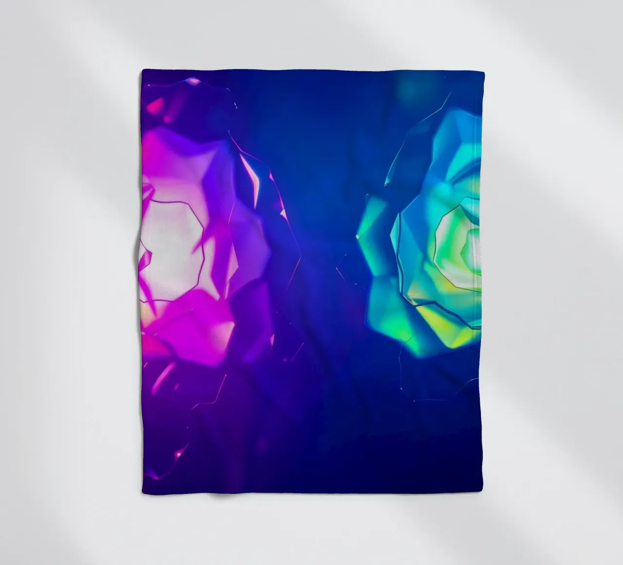 Design moderno con forme astratte di rose luminose e colorate coperta in pile da DesignDoodle