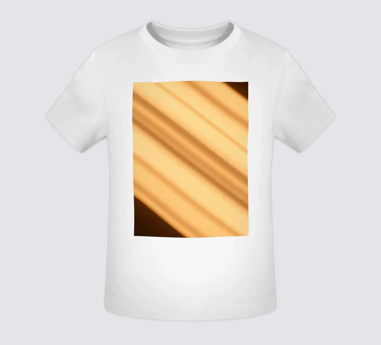 Sfondo astratto a gradiente caldo con linee morbide maglietta neonato da DesignDoodle