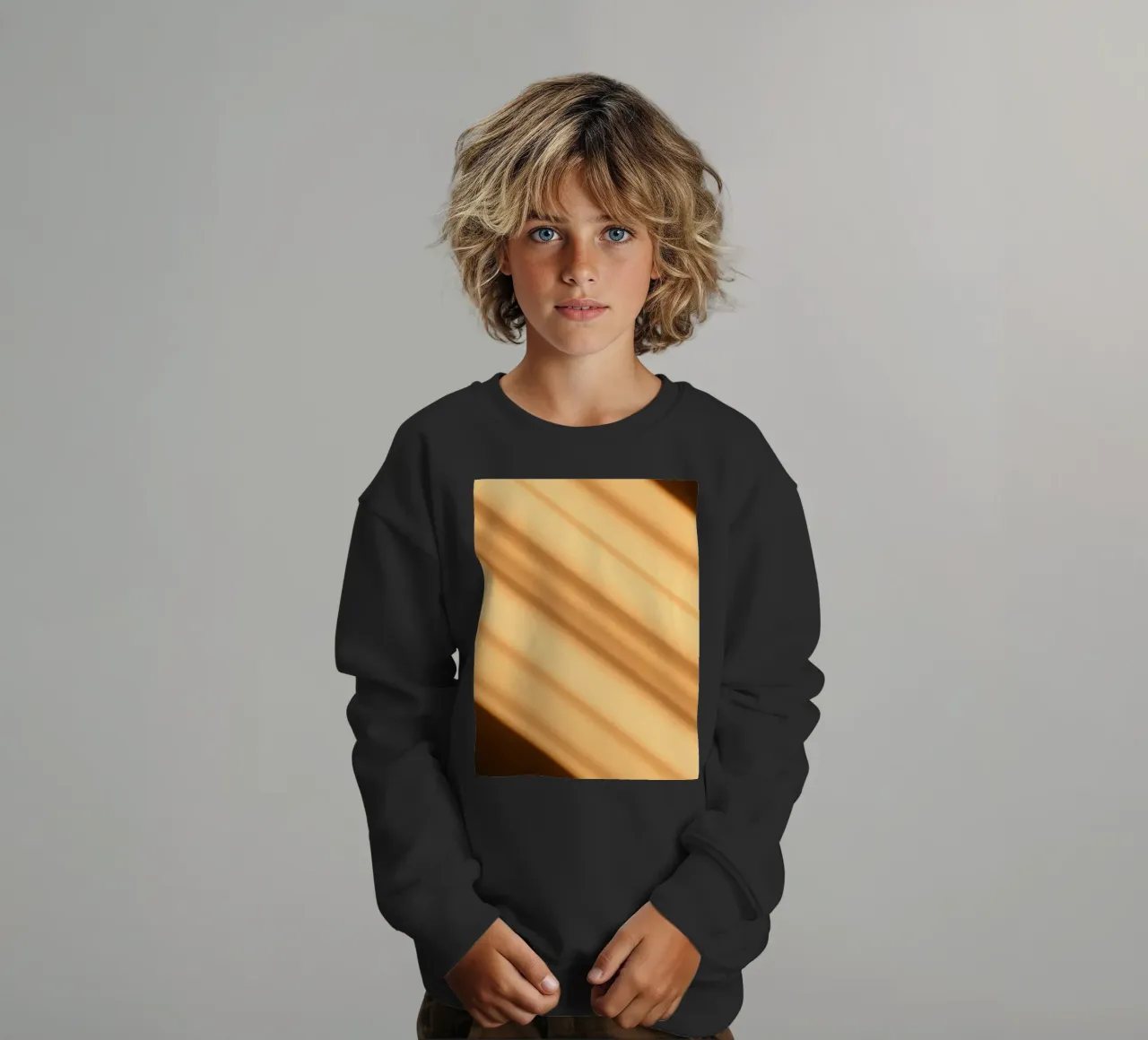 Sfondo astratto a gradiente caldo con linee morbide felpa bambino da DesignDoodle