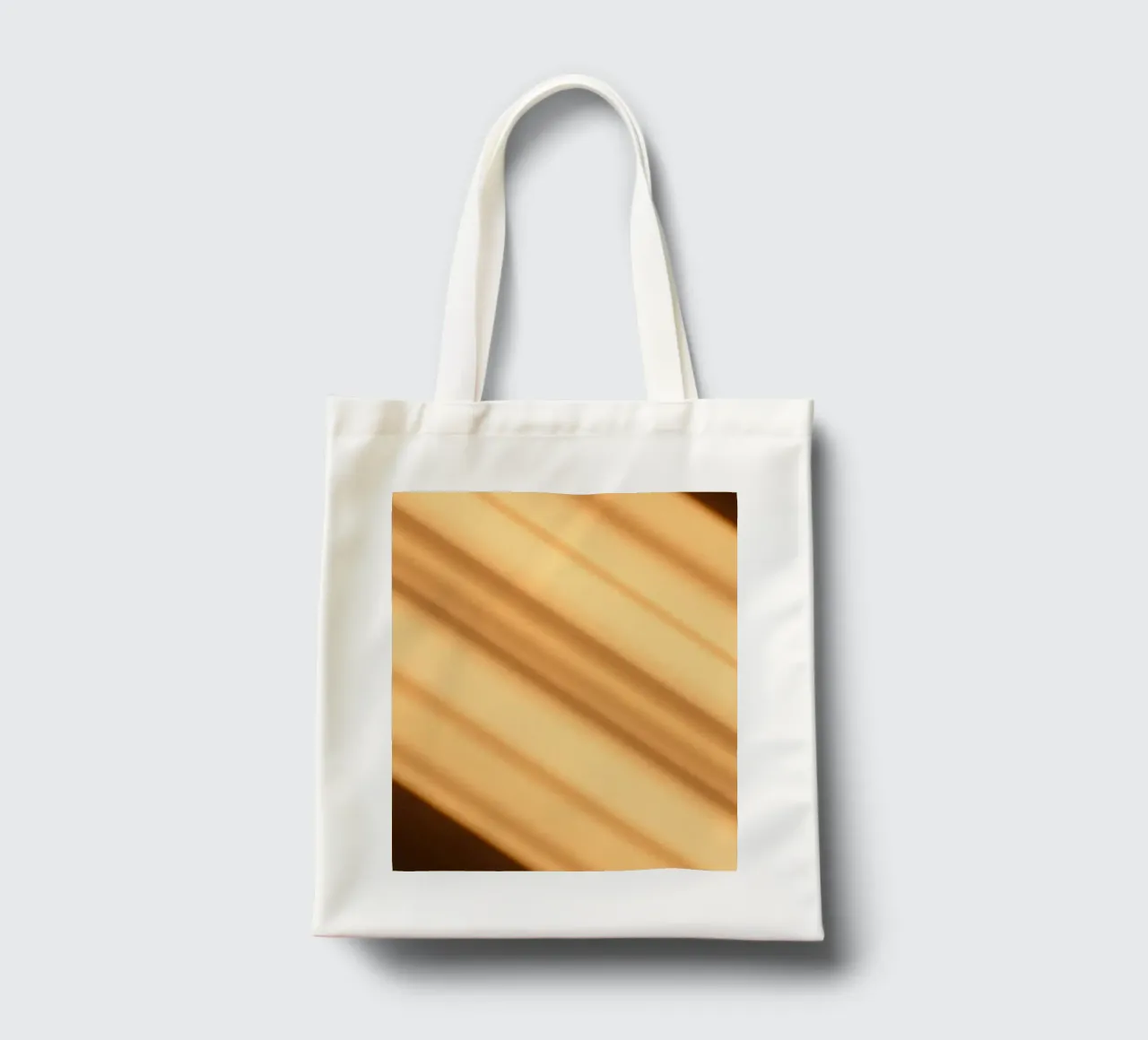 Abstrakter warmer Gradient Hintergrund mit glatten Linien Jutebeutel von DesignDoodle