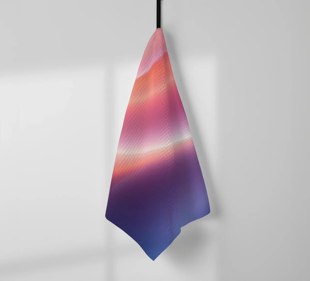 Lebendige Abstraktion mit weichen VerlÀufen und dynamischem Fluss Geschirrtuch von DesignDoodle