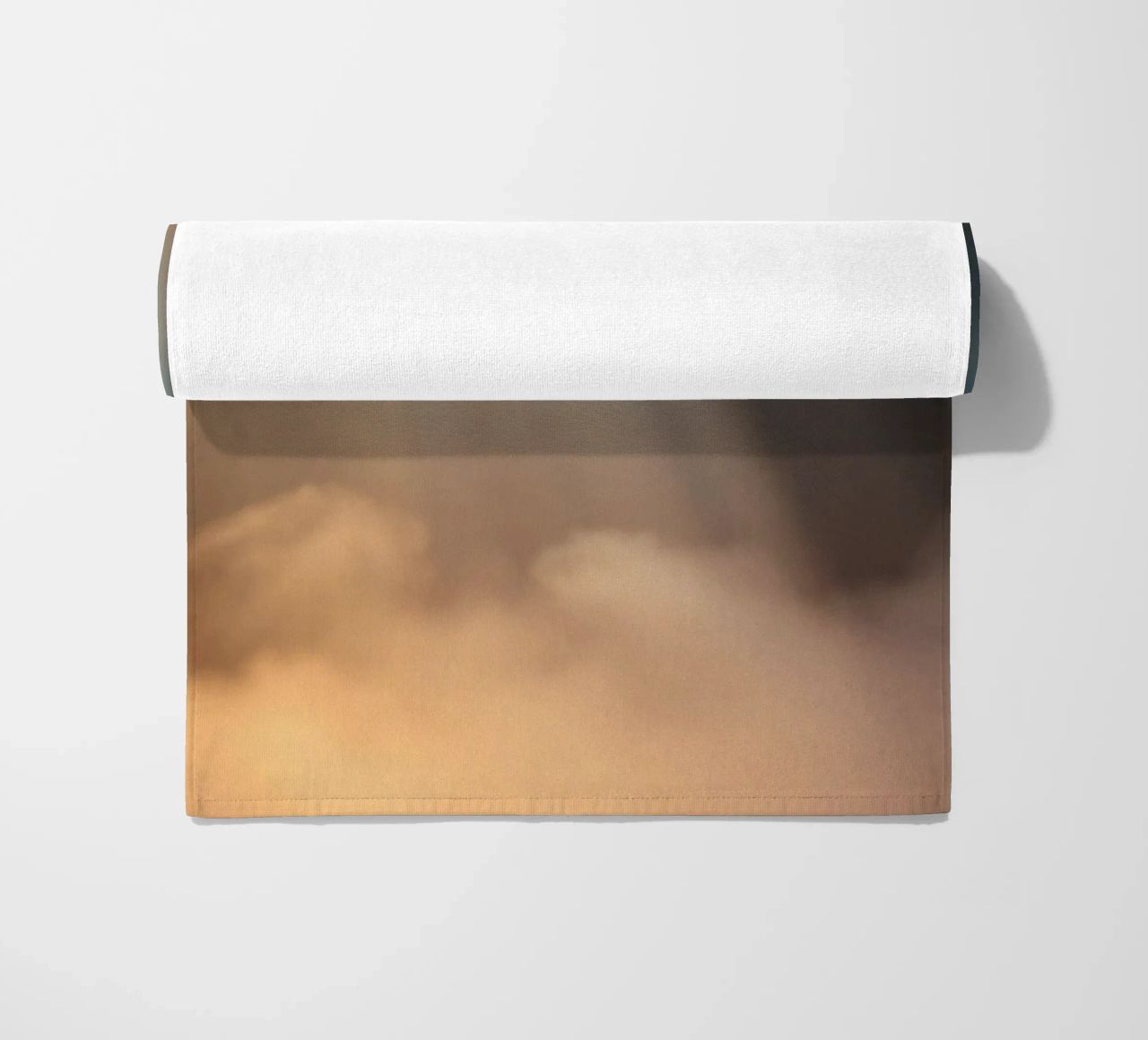 Morbido sfondo astratto con raggio di luce che attraversa la nebbia telo mare da DesignDoodle