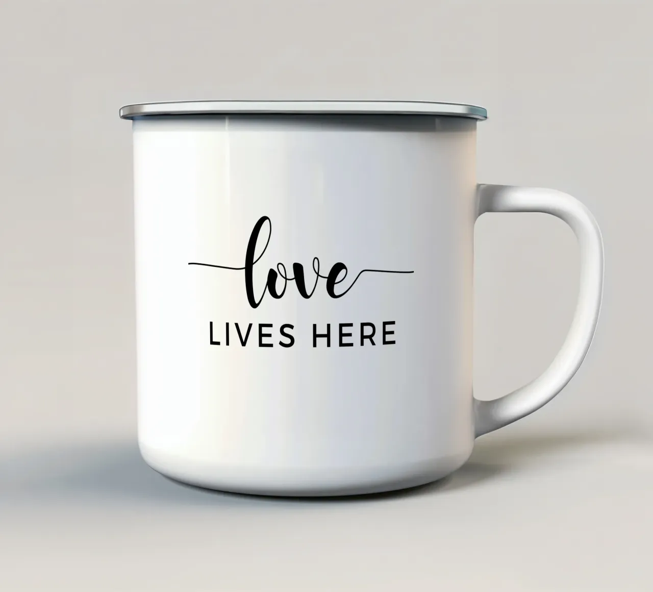L'amore vive qui tazza in smalto da Shark Printables