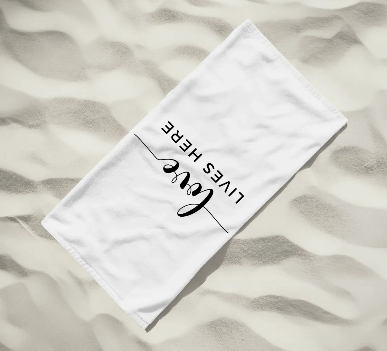 L'amore vive qui telo mare da Shark Printables
