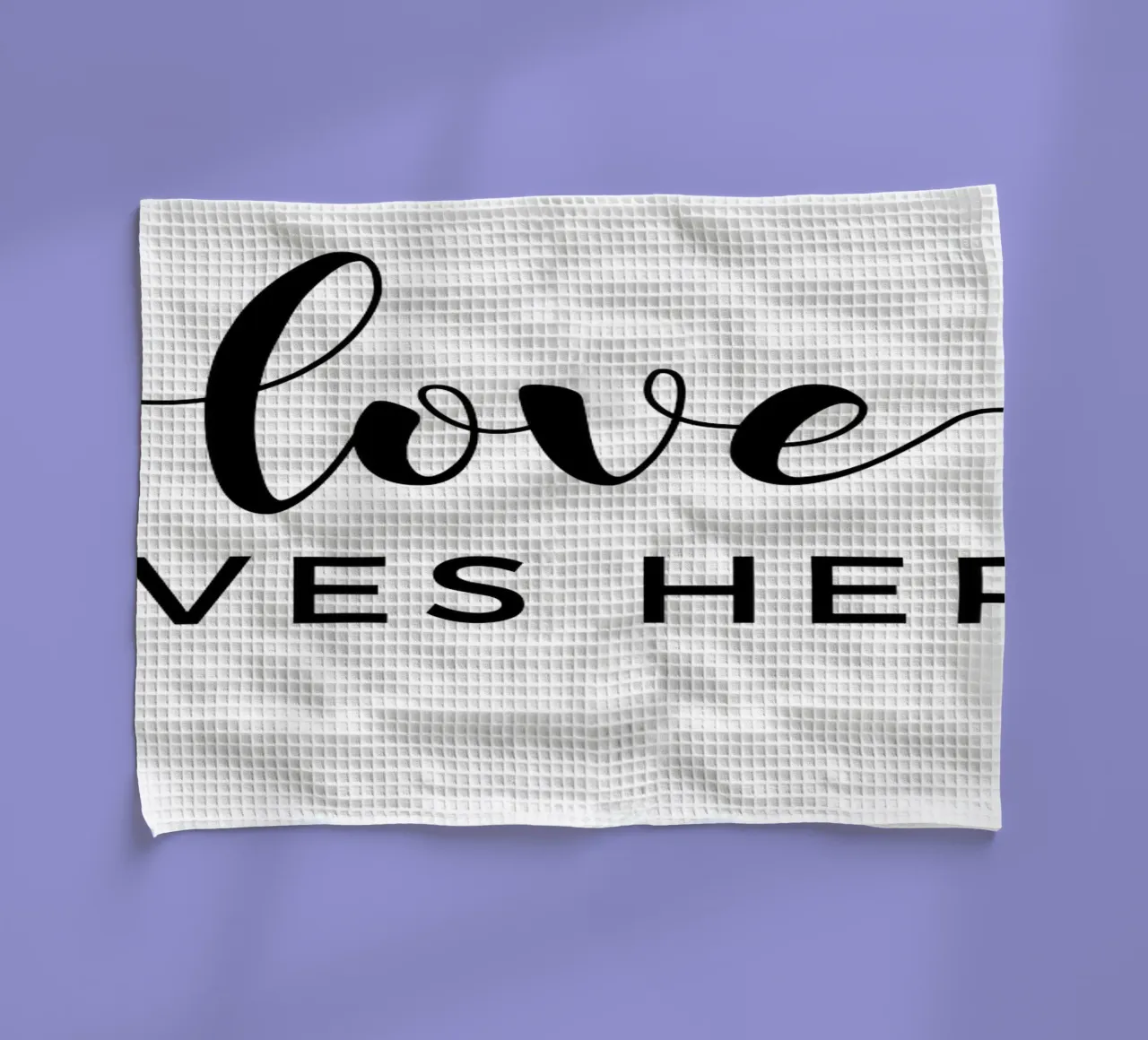 L'amore vive qui canovaccio da cucina da Shark Printables