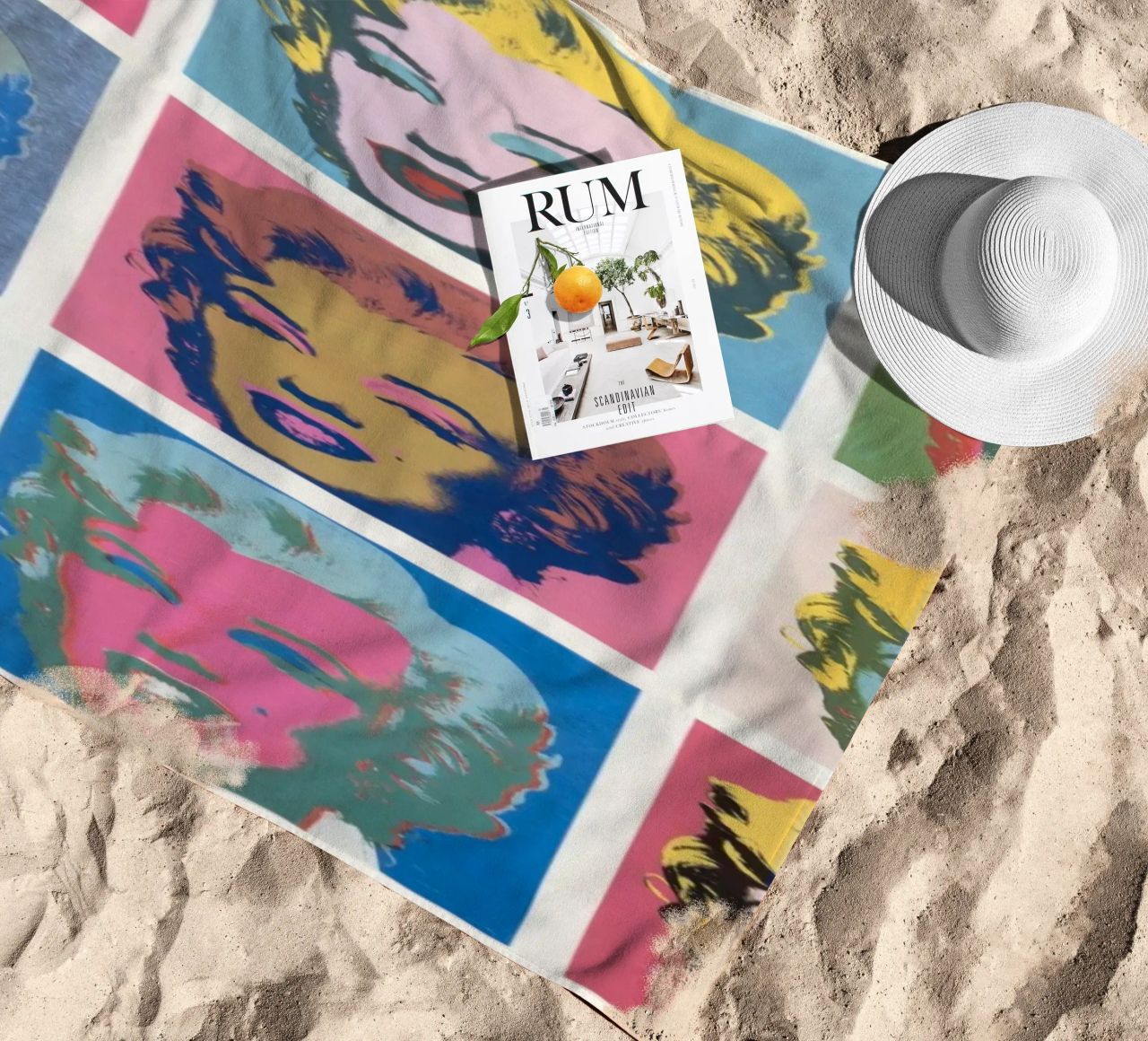 Andy Warhol Marilyn Monroe | Ikonische Pop Art Druck Strandtuch von NorwesClub