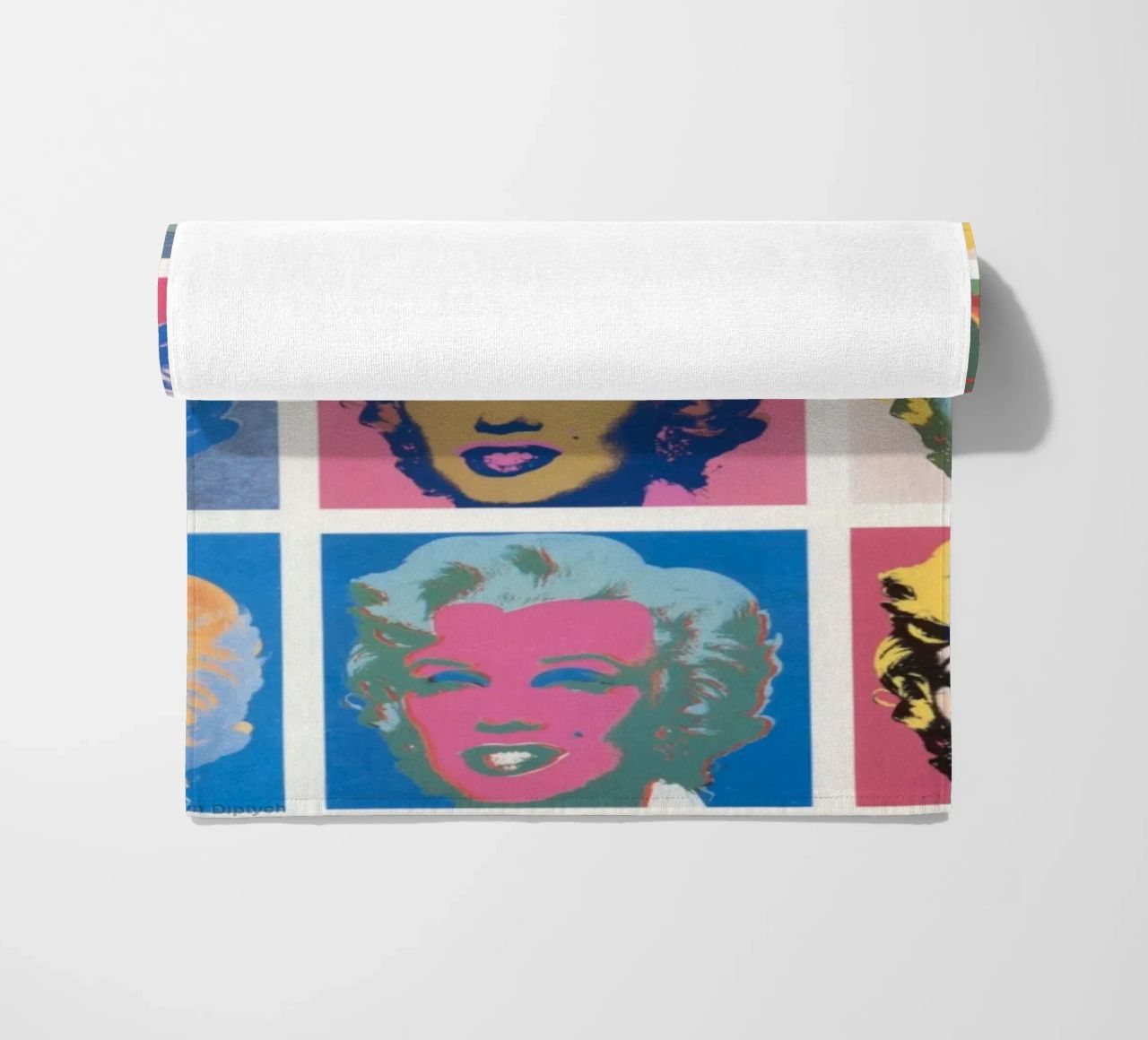 Andy Warhol Marilyn Monroe | Ikonische Pop Art Druck Strandtuch von NorwesClub
