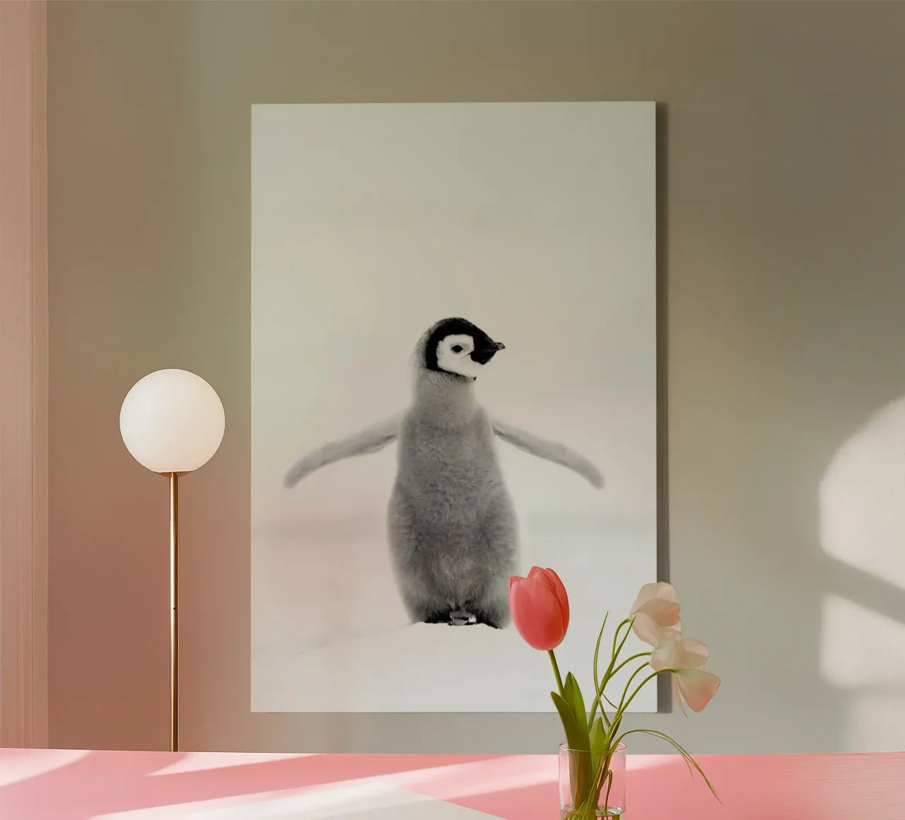 Lone Penguin tela con Cornice a cassetta da Natural Kingdom