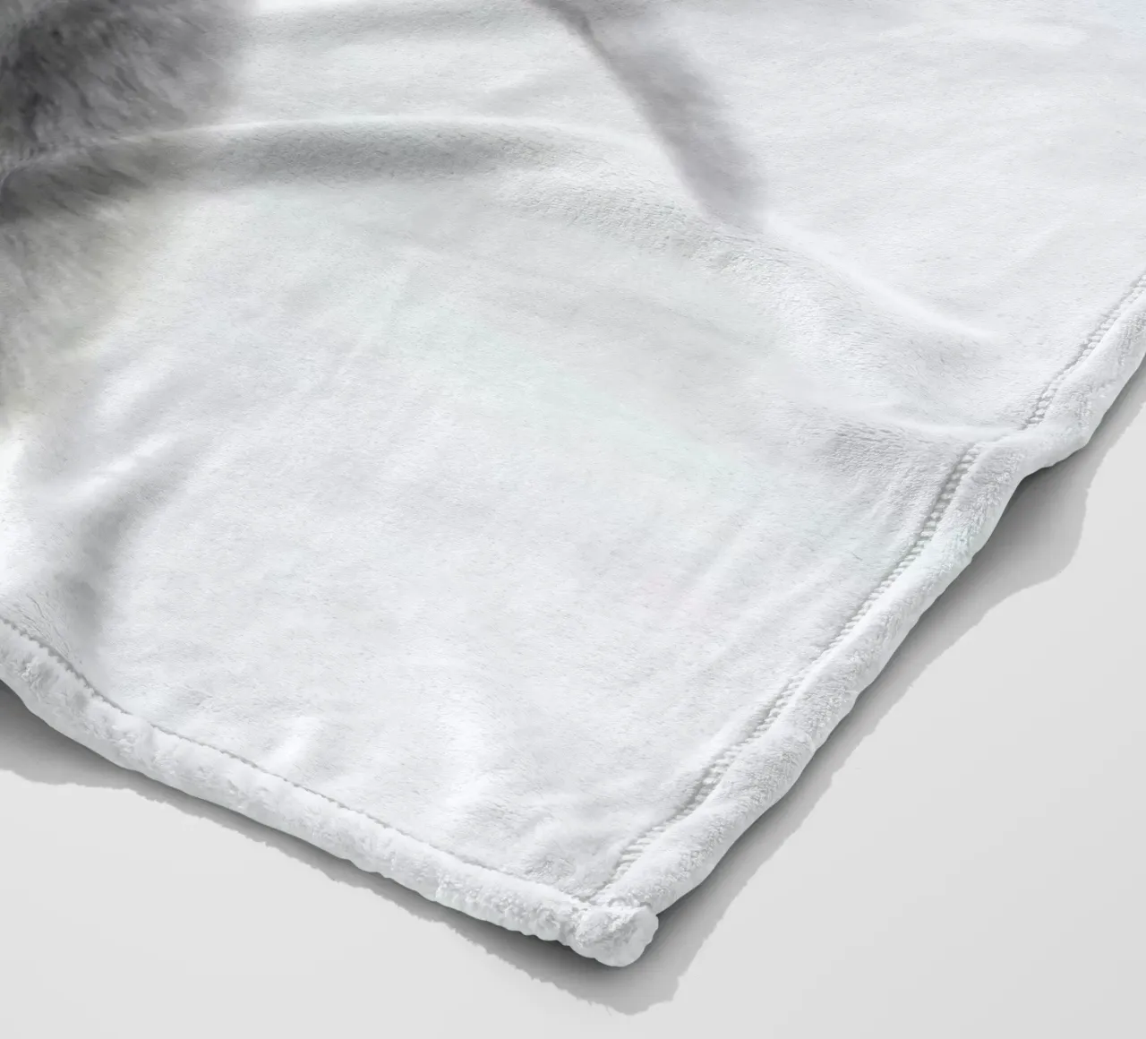 Lone Penguin coperta in pile da Natural Kingdom