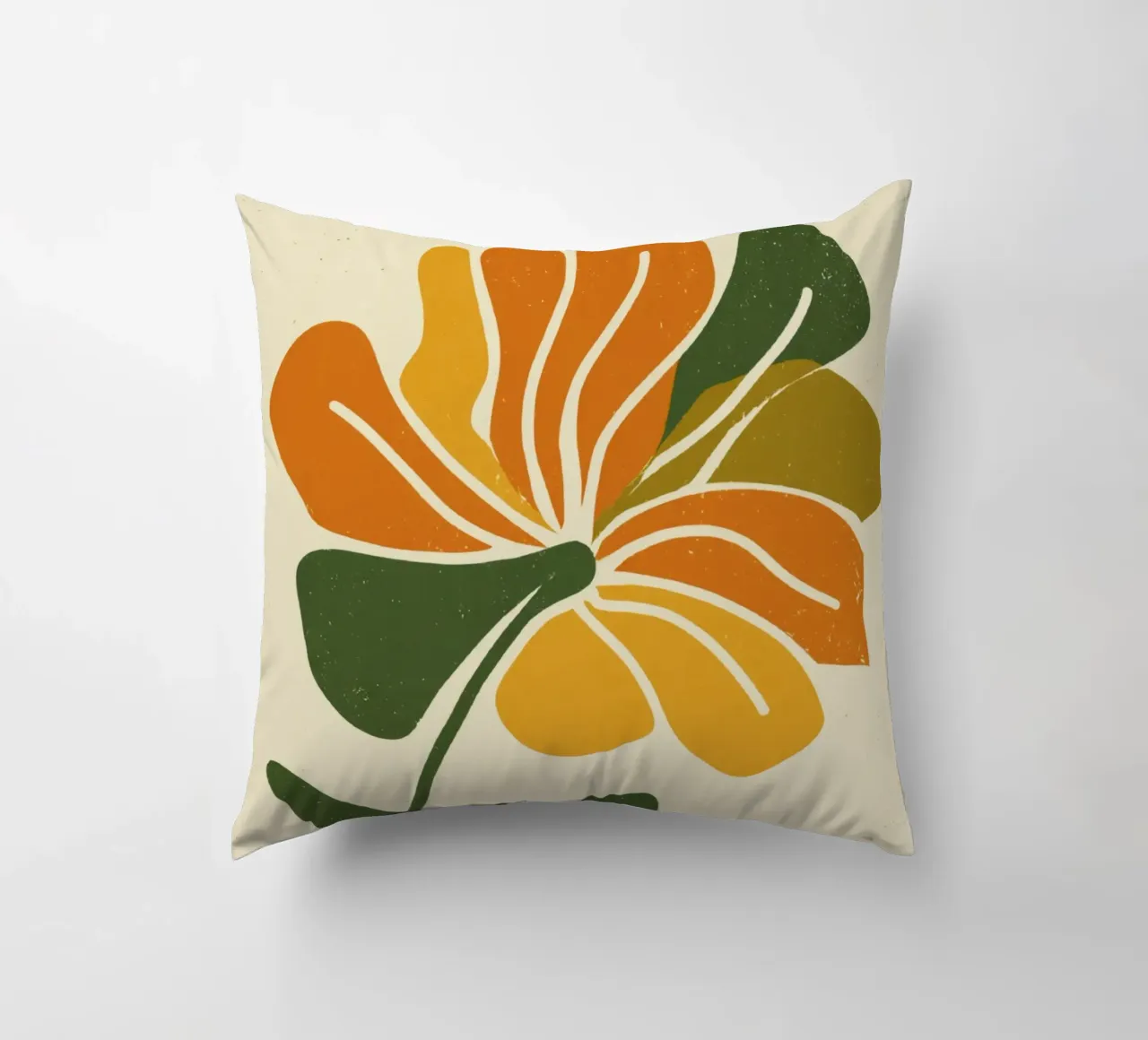 Découpage rétro d'une fleur abstraite dans les tons orange et vert coussin de Modern Muse