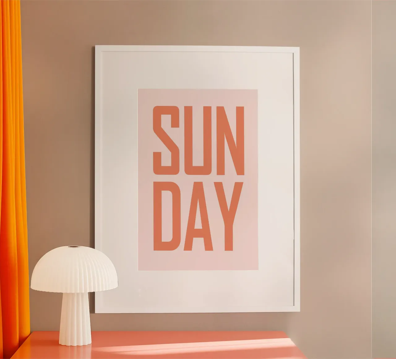 Sunday Grafikdruck | Ästhetische Wandkunst Poster mit Holzrahmen von NorwesClub