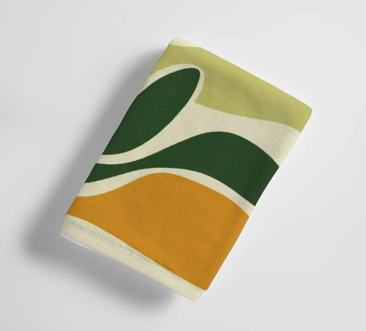 Silhouet van tulp op abstracte achtergrond in aardetinten badhanddoek van Modern Muse