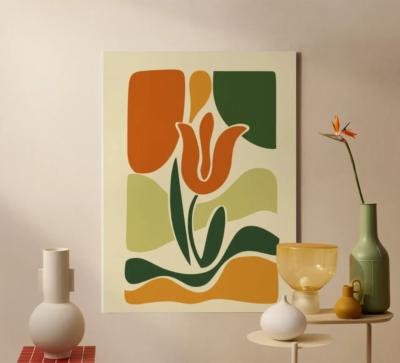 Silhouet van tulp op abstracte achtergrond in aardetinten canvas van Modern Muse
