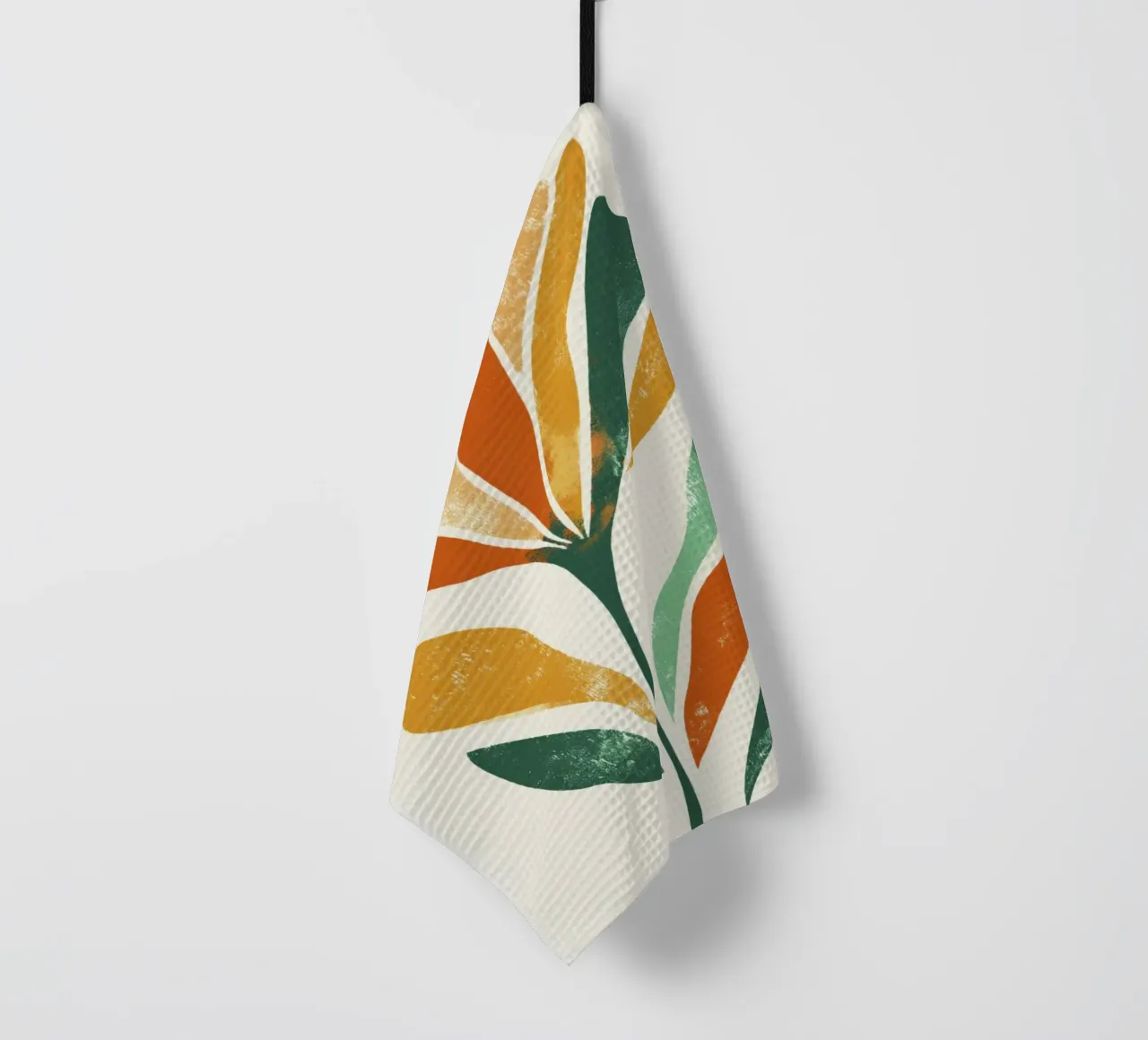 Abstracte bloemvorm in gelaagd aards kleurenpalet theedoek van Modern Muse