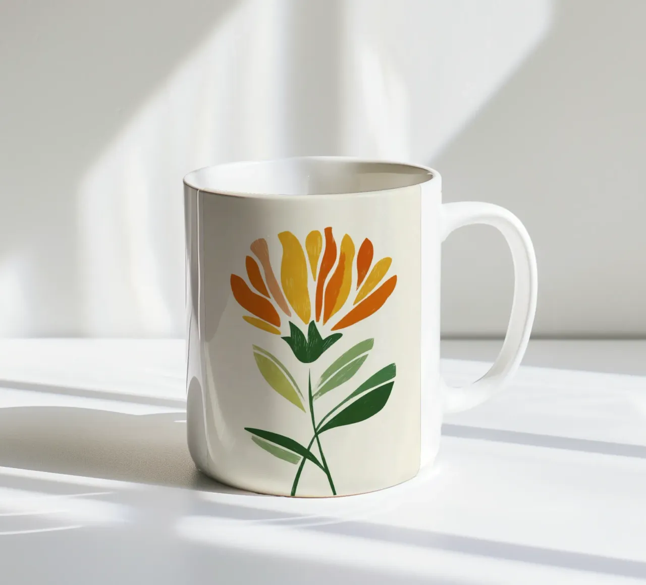 Fiore astratto di Pimpernel in caldi colori modernisti tazza in ceramica da Modern Muse