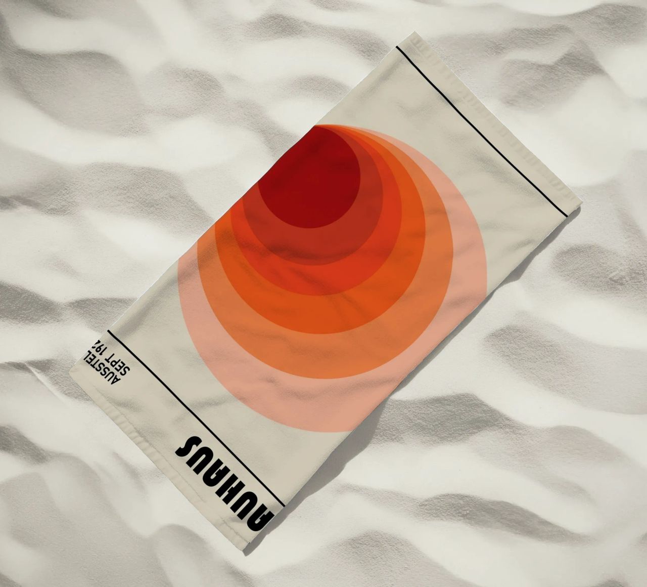 Bauhaus 1923 Ausstellungsplakat Kreis Farbverlauf Strandtuch von NorwesClub