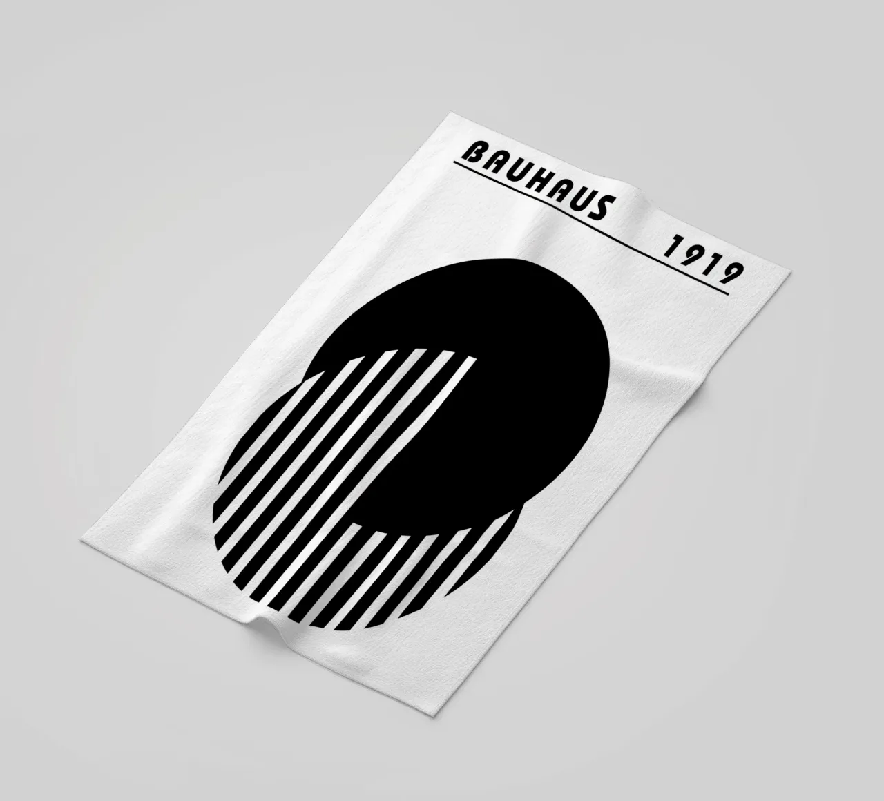 Bauhaus 1919 Poster Schwarz Weiß Kreise Druck Strandtuch von NorwesClub