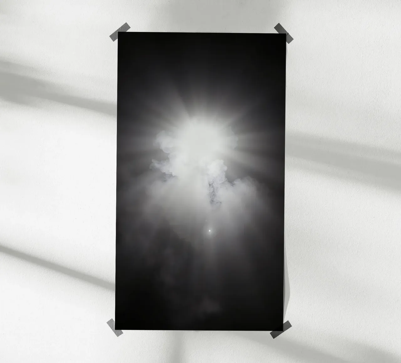 Helles Sonnenlicht, das durch die Wolken bricht, erzeugt ein atemberaubendes Poster mit Kunststoffrahmen von DesignDoodle