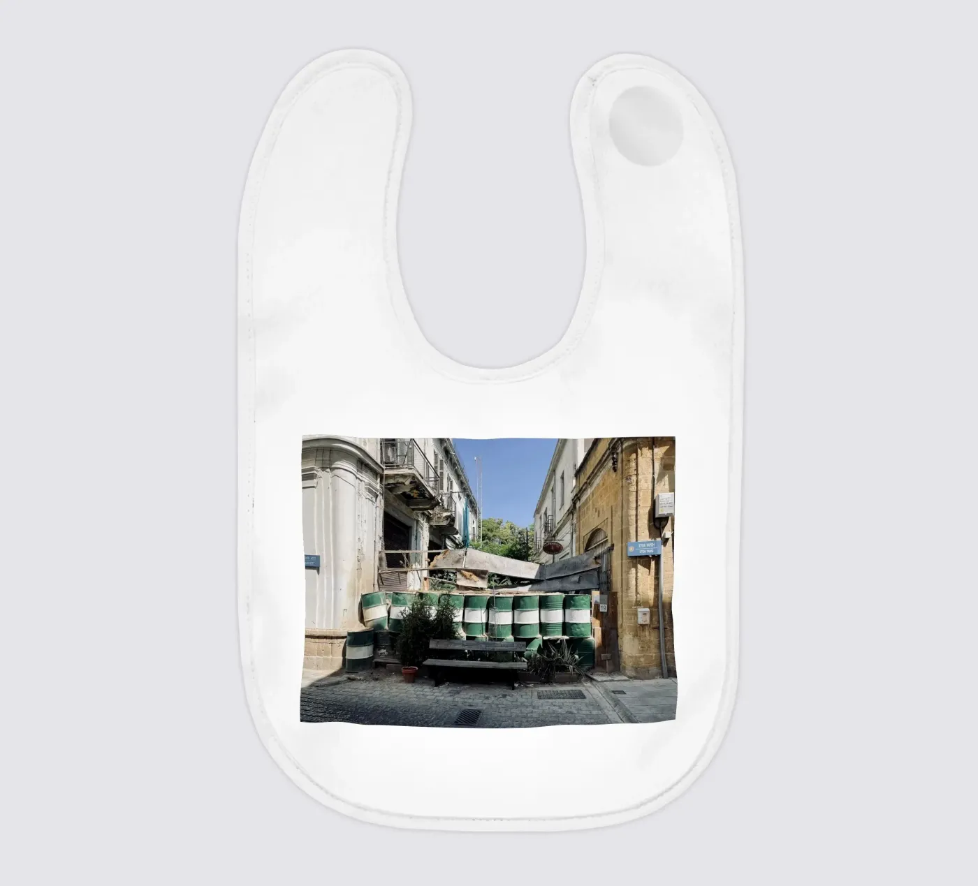 Borderland baby slabbetje van ChiasMata CozMos