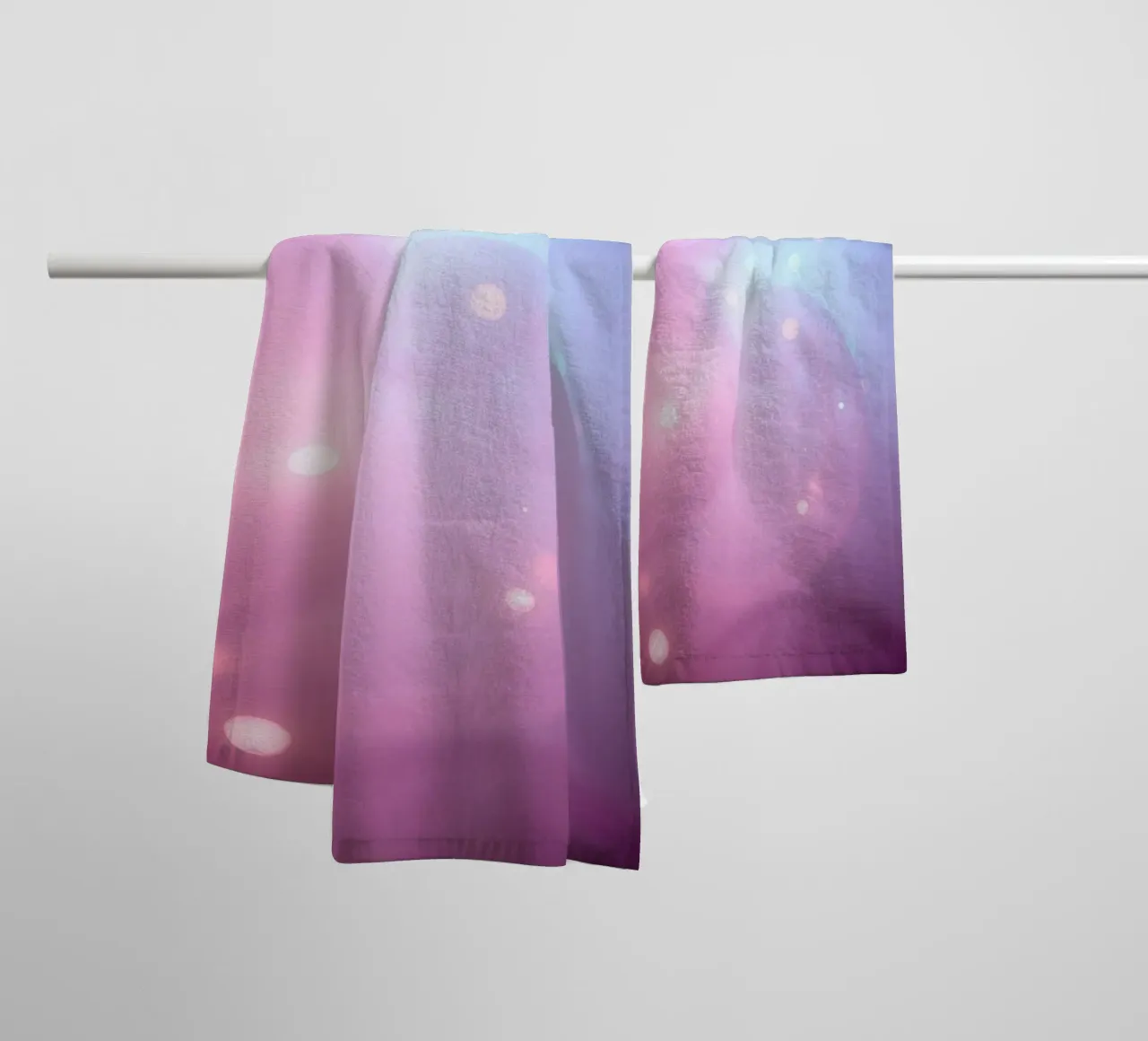 Splendidi colori pastello e luci soffuse e luminose asciugamano da bagno da DesignDoodle